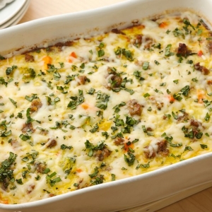 Омлет с мясным фаршем под сыром